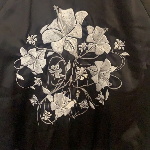 Satin Bomber Jacket Embroidered Floral Size S - Picture 8 of 8